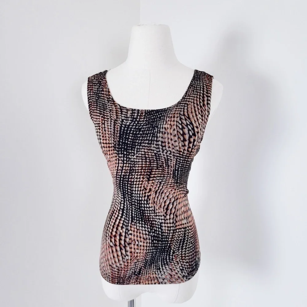 FREE W PURCHASE Abstract sleeveless bodycon top cyber print - Picture 4 of 10
